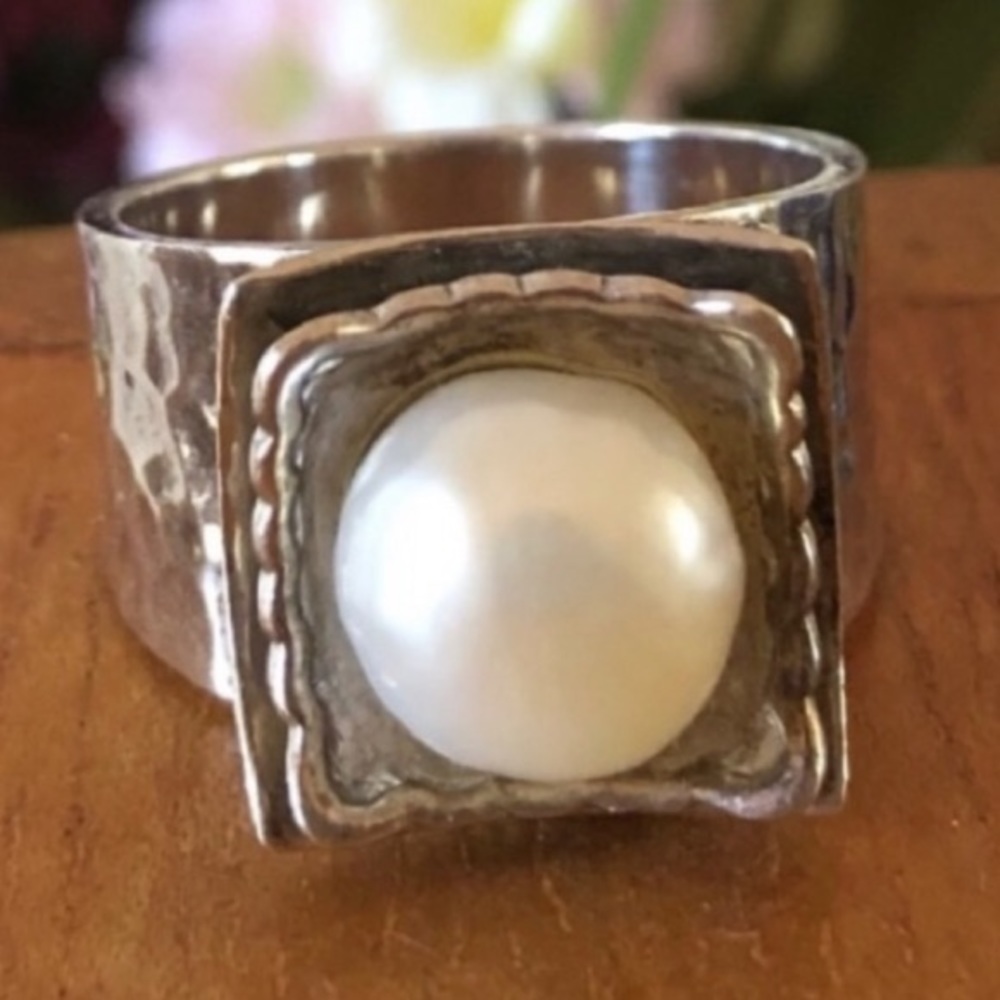 Vintage Silpada Hammered Sterling Silver Freshwater Pearl Ring Size 6